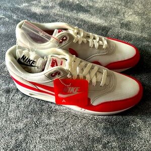 Sports Red AirMax 1s, Men’s 10, New, Unworn, no box